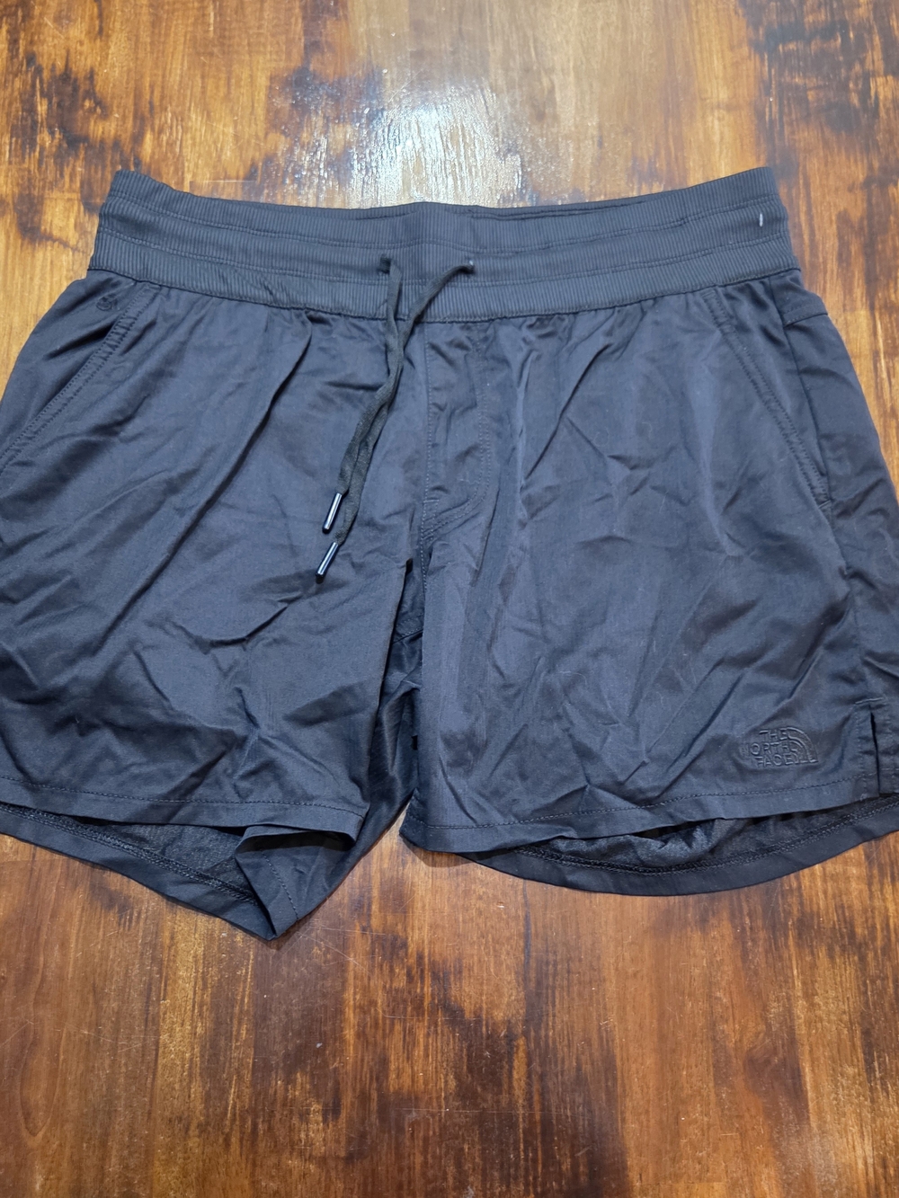 North Face Shorts Womens M Lightweight Black Drawstrings Chino Pockets Gorpcore